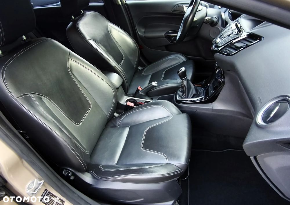 Ford Fiesta 1.0 EcoBoost STart-Stop Titanium - 22