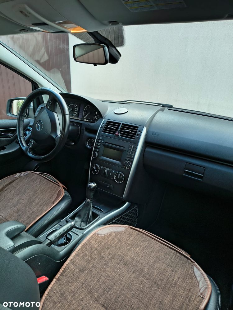 Mercedes-Benz Klasa A 150 BlueEFFICIENCY Avantgarde - 5