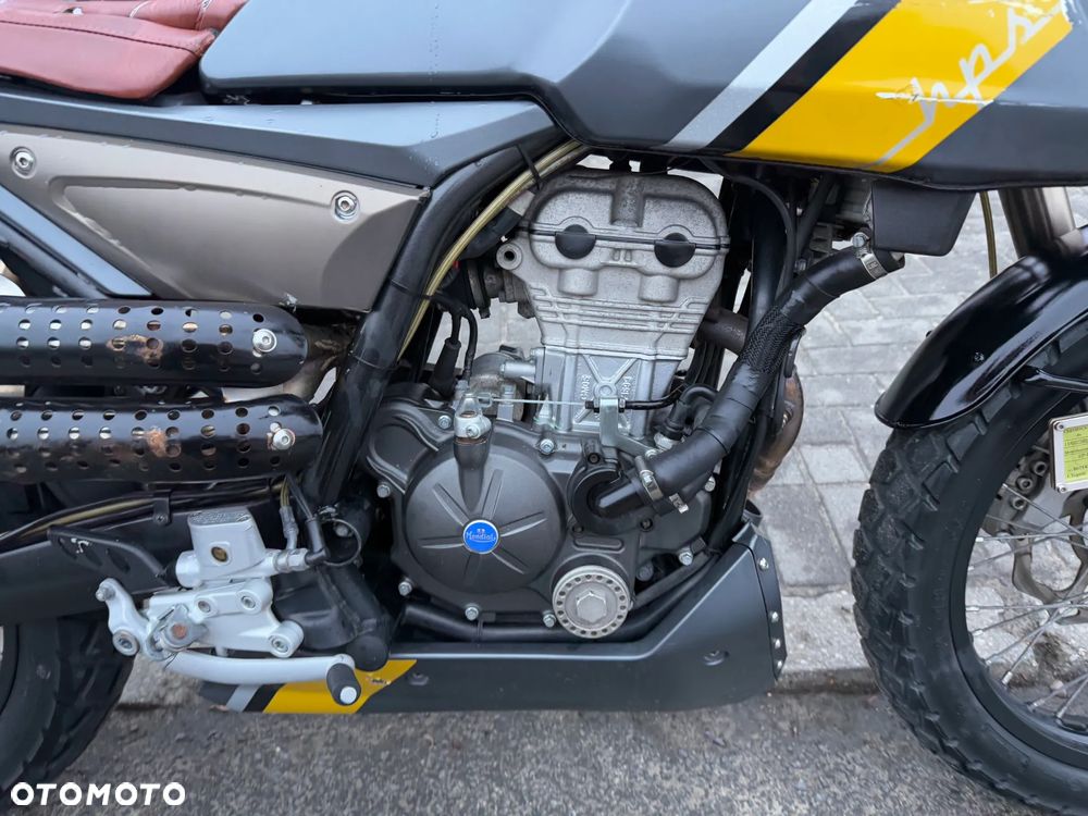 Mondial HPS 125 - 21