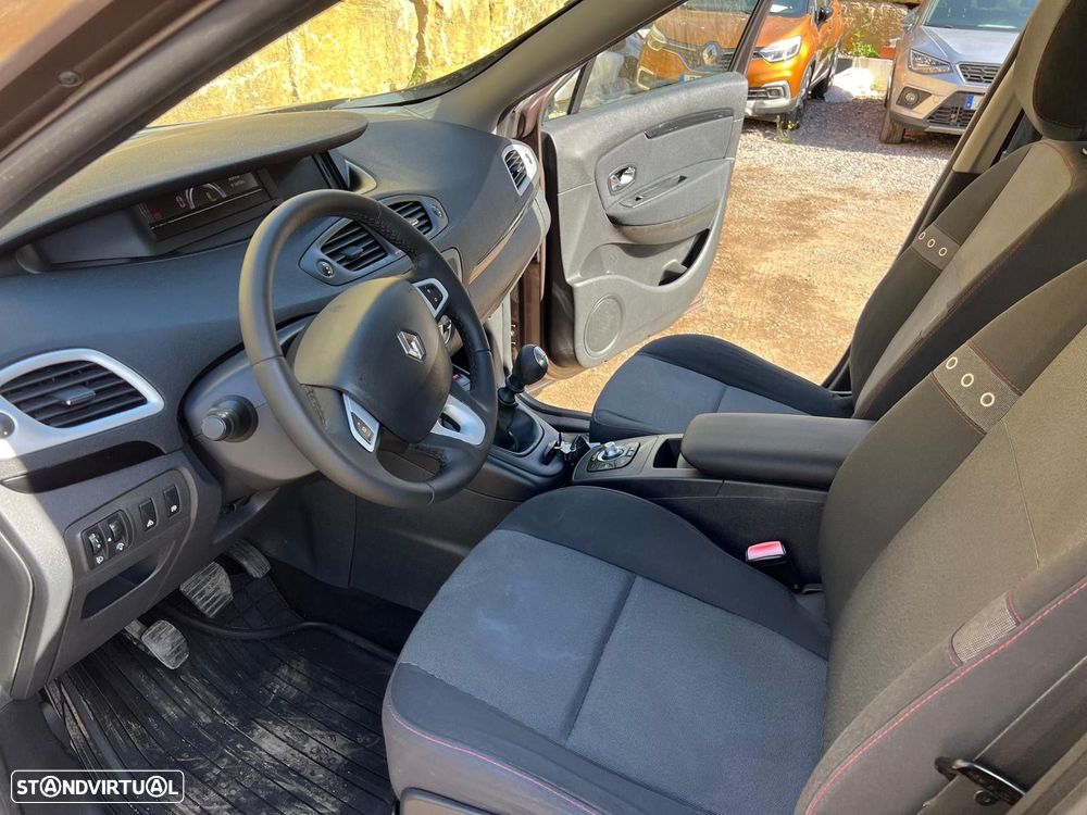 Renault Grand Scénic 1.5 dCi Dynamique S 7L - 13