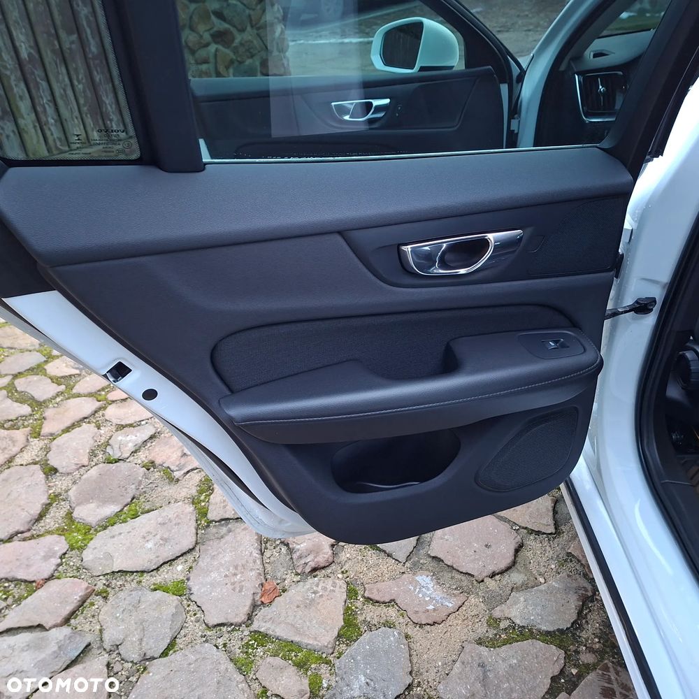 Volvo V60 D4 Geartronic Momentum - 15