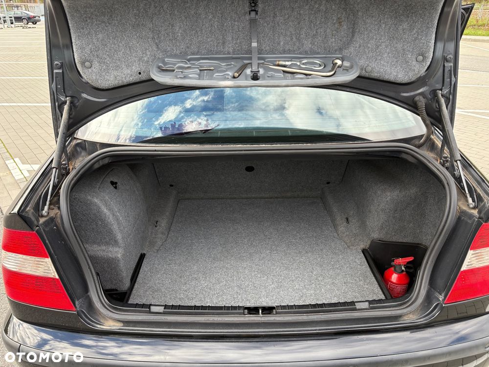 BMW Seria 3 316i - 20