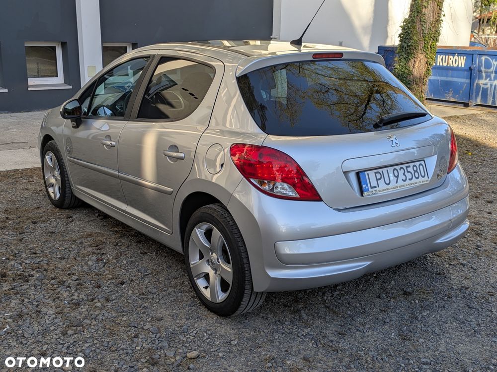 Peugeot 207 - 11