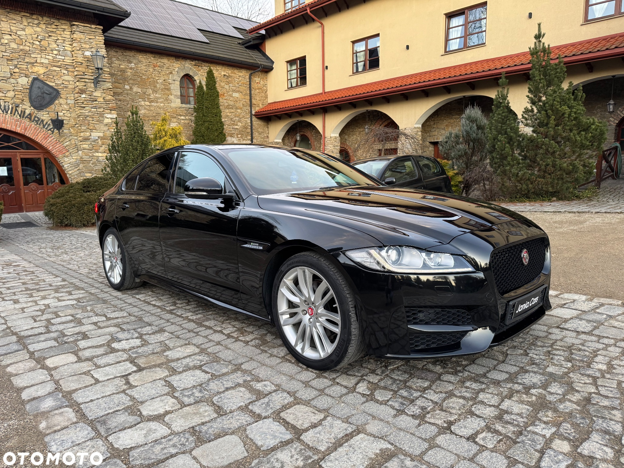 Jaguar XF - 2
