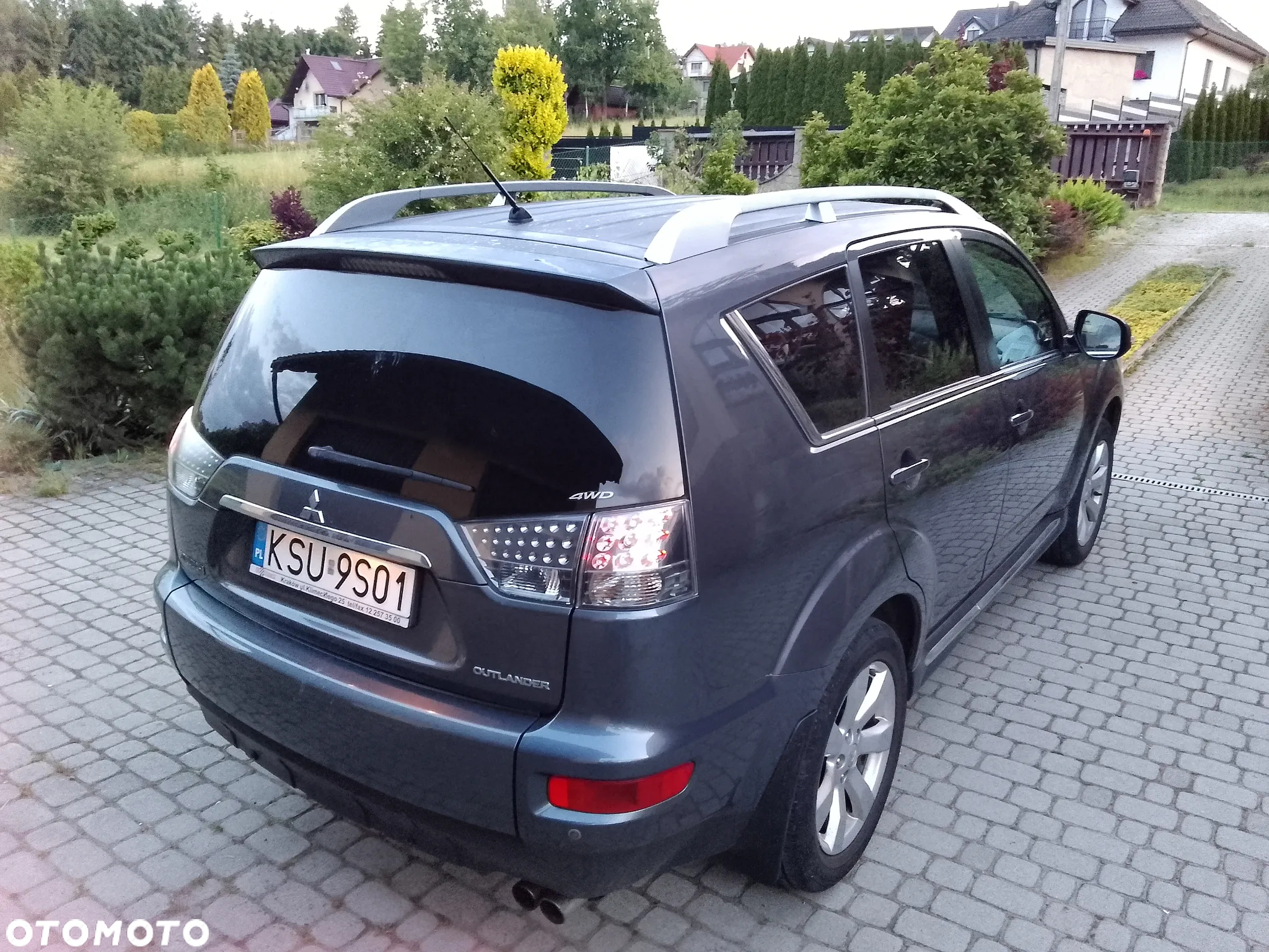 Mitsubishi Outlander 2.0 DID Intense + - 4