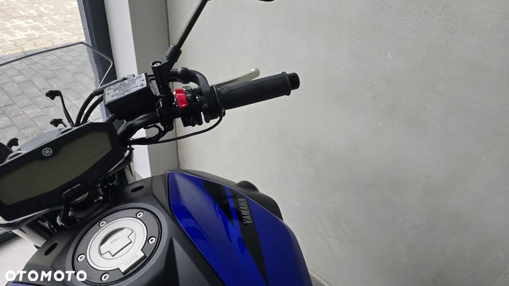 Yamaha MT - 22