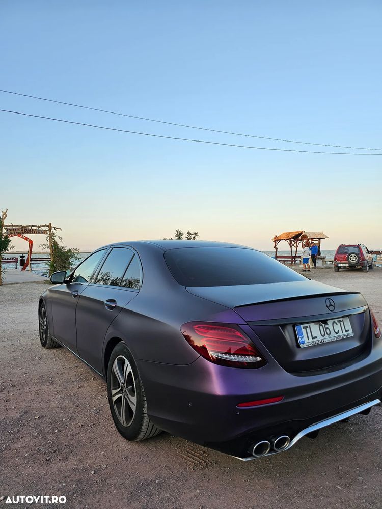 Mercedes-Benz E 220 d T-Modell Aut - 8