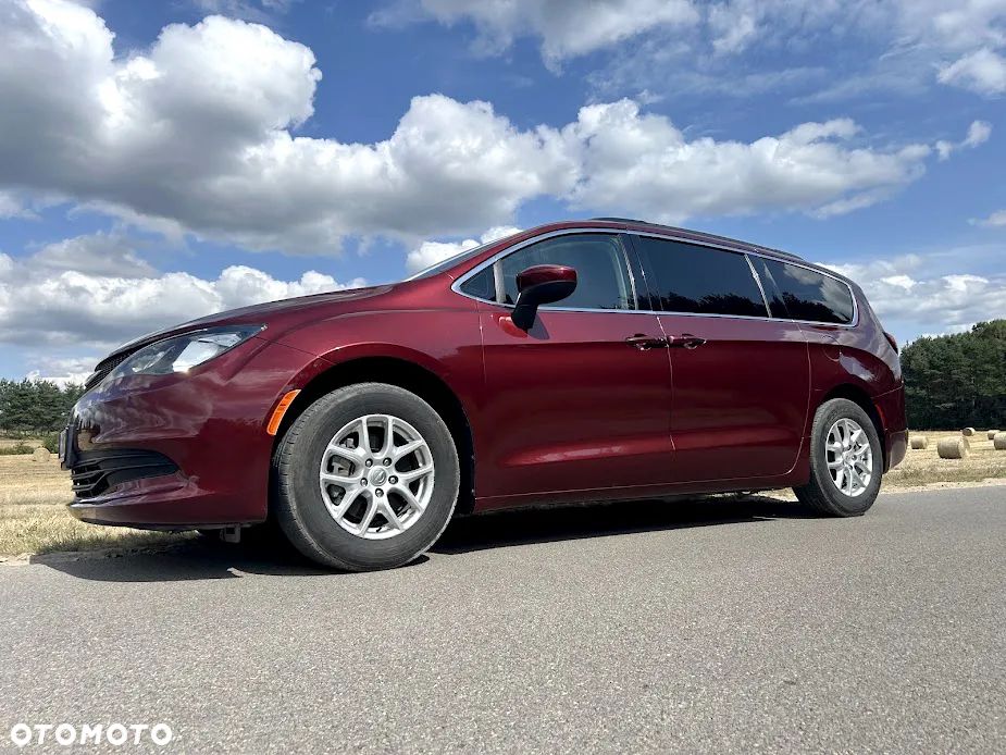 Chrysler Pacifica - 26