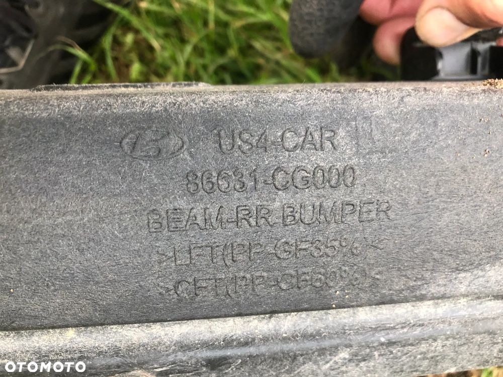 BELKA TYŁ TYLNA HYUNDAI STARIA 21r- 86631-CG000 - 3