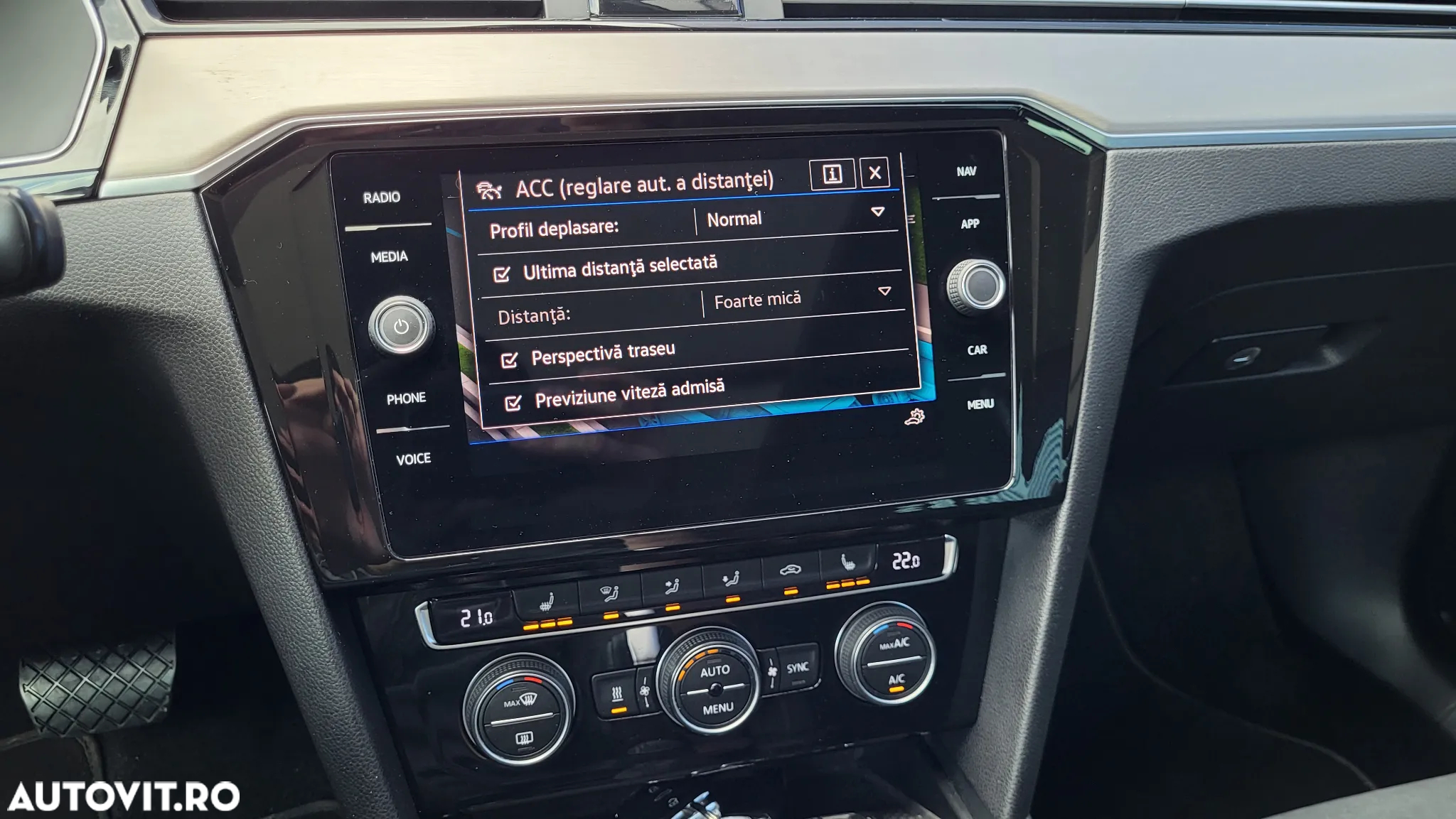 Volkswagen Passat Variant 2.0 TDI SCR DSG Elegance - 40