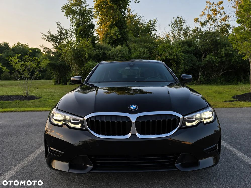 BMW Seria 3 330i Luxury Line - 2