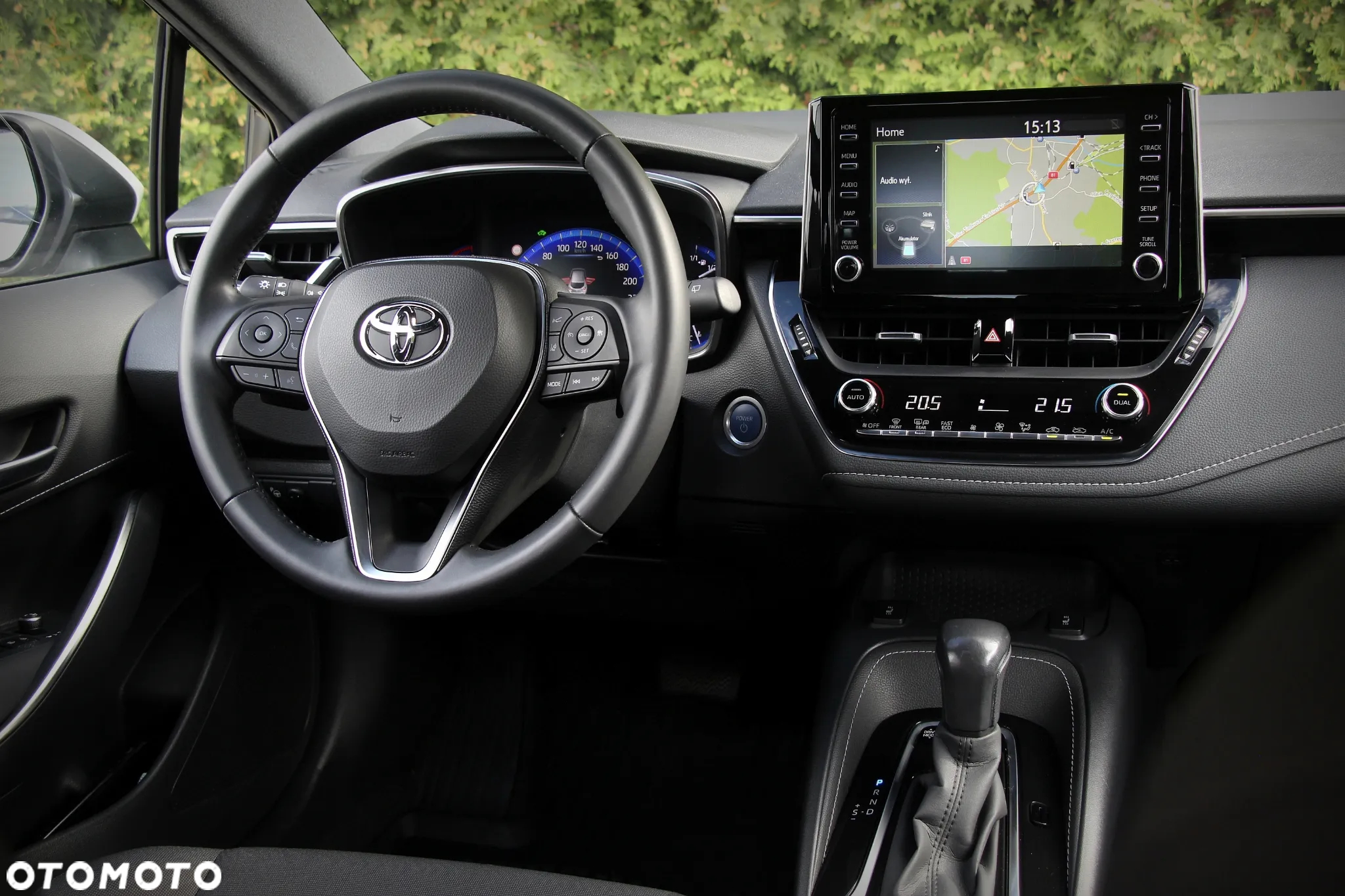 Toyota Corolla 2.0 Hybrid Comfort - 18