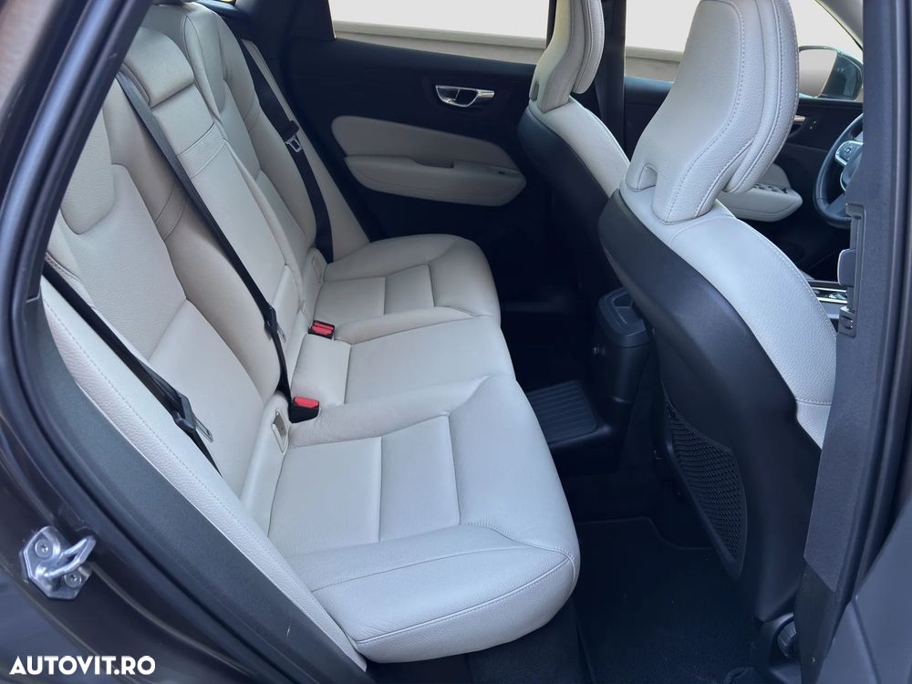 Volvo XC 60 T8 Twin Engine AWD Inscription - 20