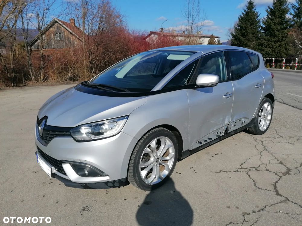 Renault Scenic - 8