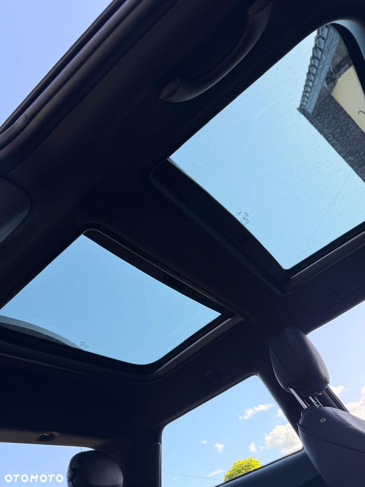 MINI Cooper S Sidewalk Trim - 28