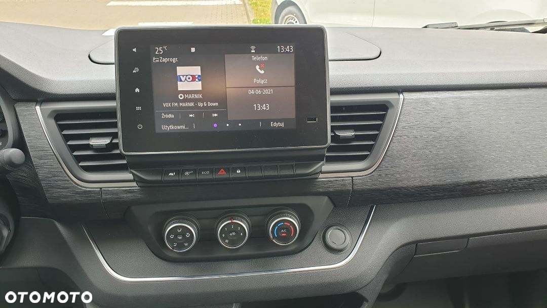 Renault Trafic - 12