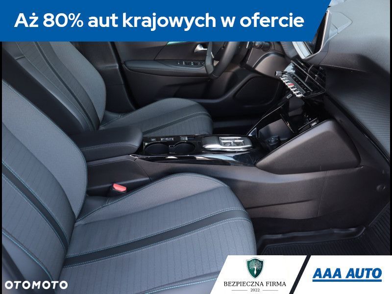 Peugeot 2008 - 11