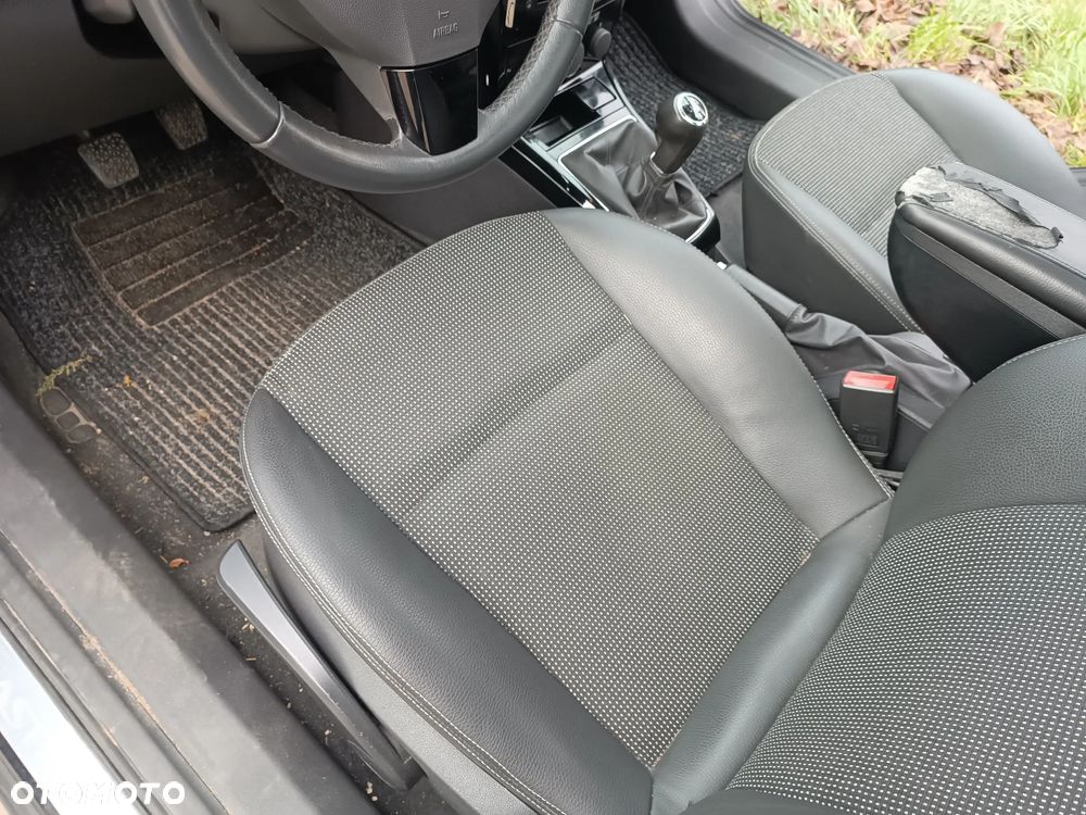 Opel Astra 1.7 CDTI DPF Edition - 16