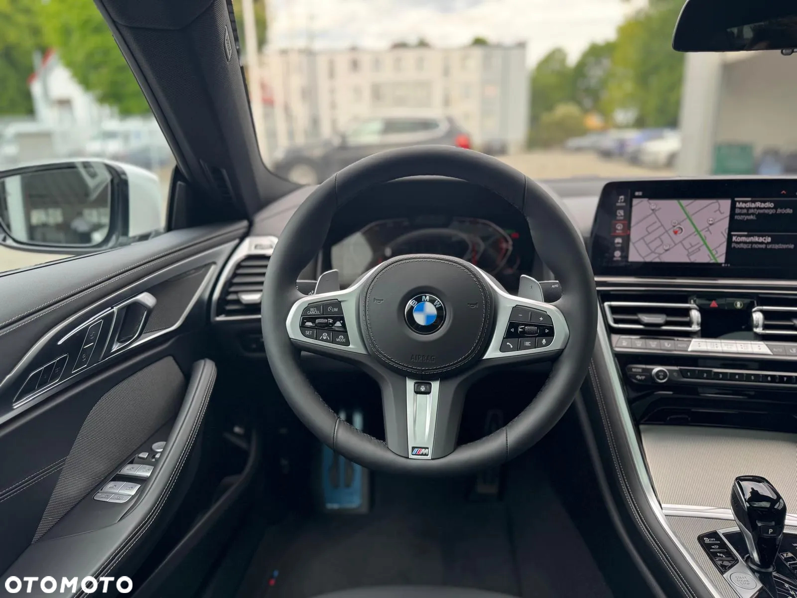 BMW Seria 8 - 12