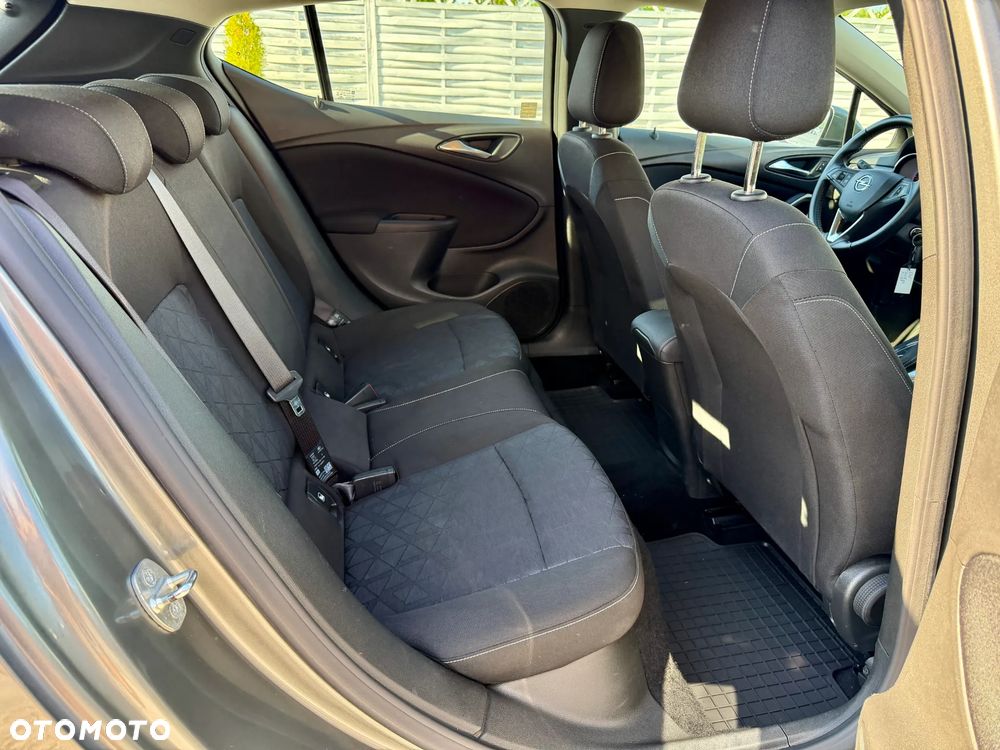 Opel Astra 1.4 T 120 Lat S&S - 18