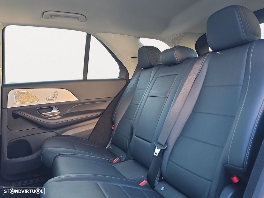 Mercedes-Benz GLE 300 d 4Matic - 14