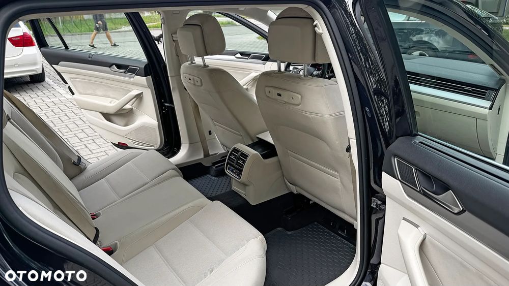 Volkswagen Passat 2.0 TDI BMT Highline DSG - 10