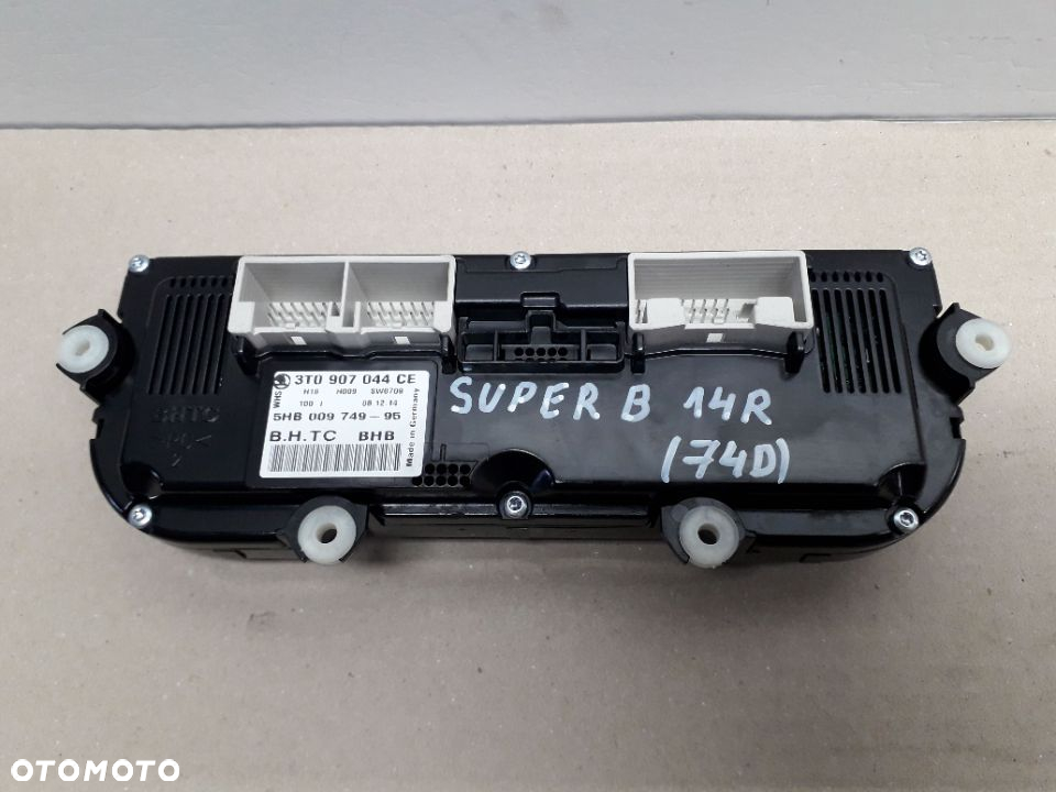 SKODA SUPERB 14R PANEL STEROWANIA 3T0907044CE - 3