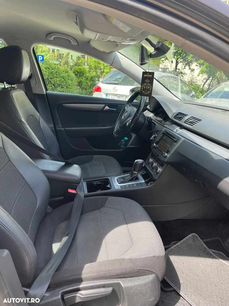 Volkswagen Passat 2.0 TDI BlueMotion Technology DSG Comfortline - 8