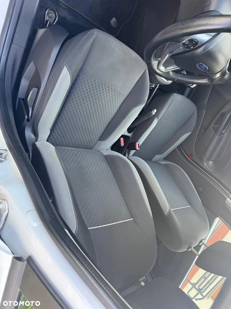 Ford Fiesta - 8