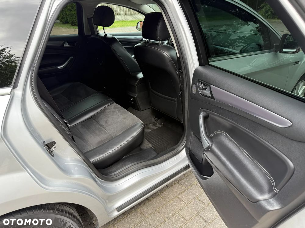 Ford Mondeo 1.6 TDCi ECOnetic Start-Stopp Titanium - 22