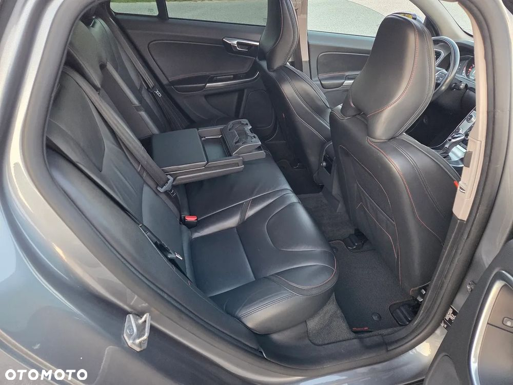 Volvo V60 T3 Geartronic Ocean Race - 25