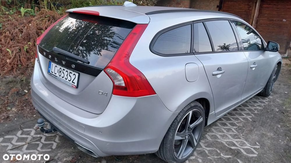 Volvo V60 D4 Drive-E Momentum - 5