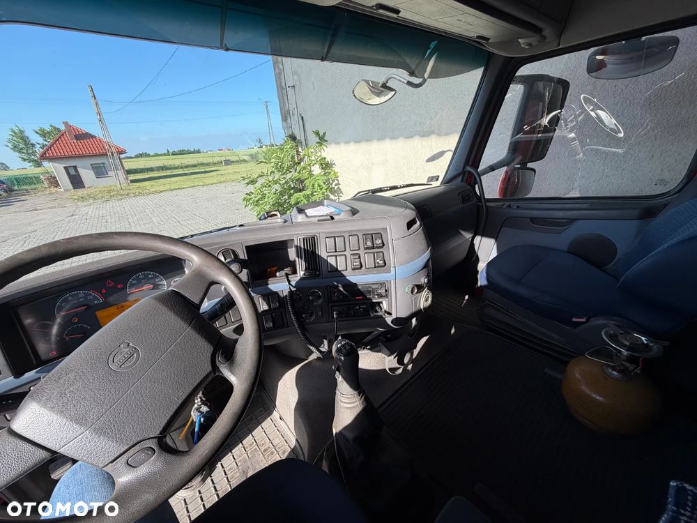 Volvo FH 4XT - 8