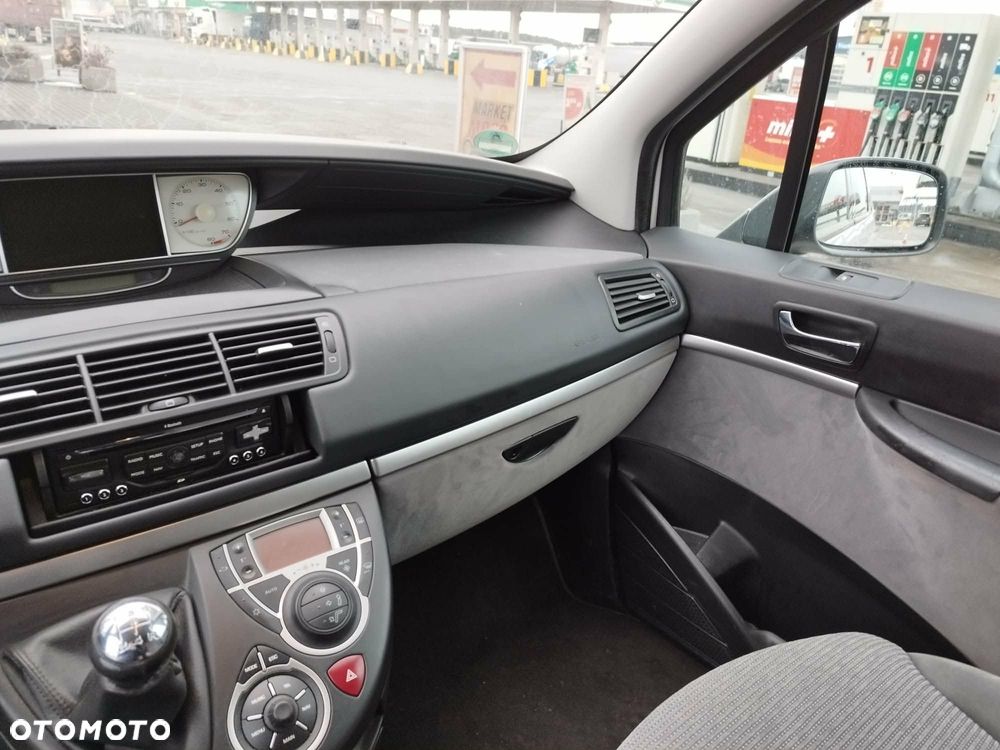Peugeot 807 2.0 Trendy - 10