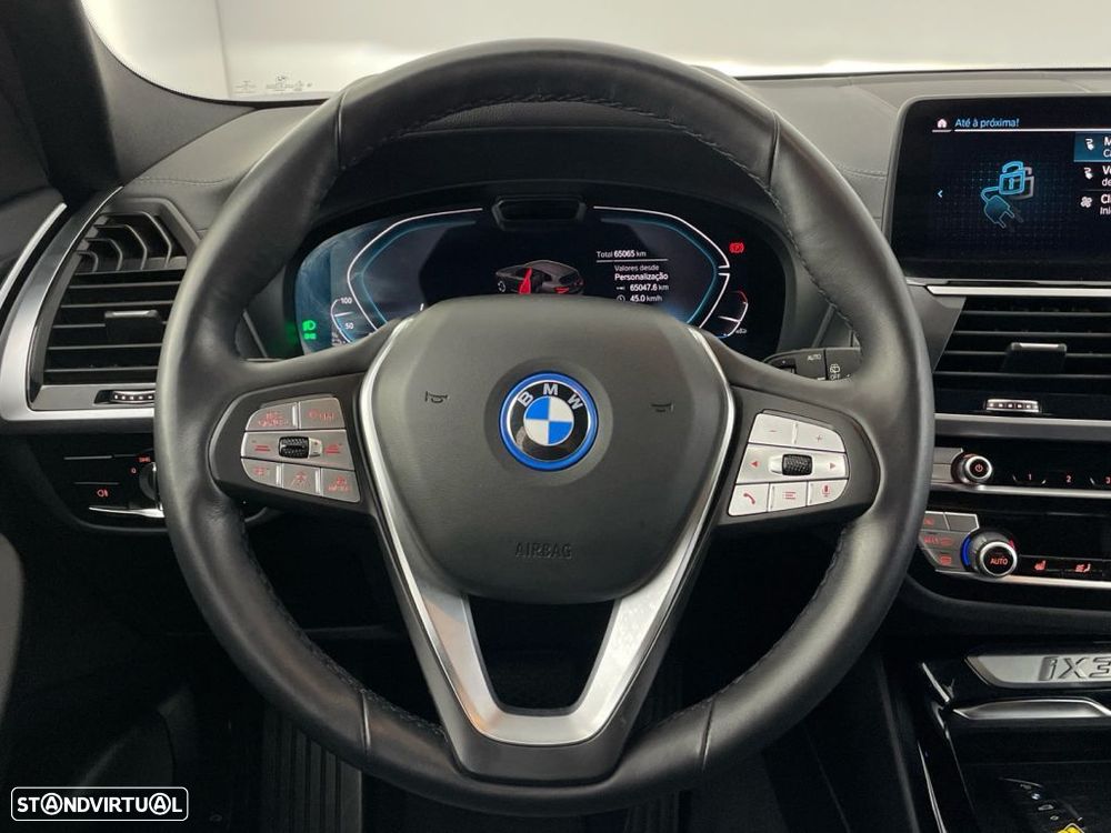 BMW iX3 Inspiring - 14