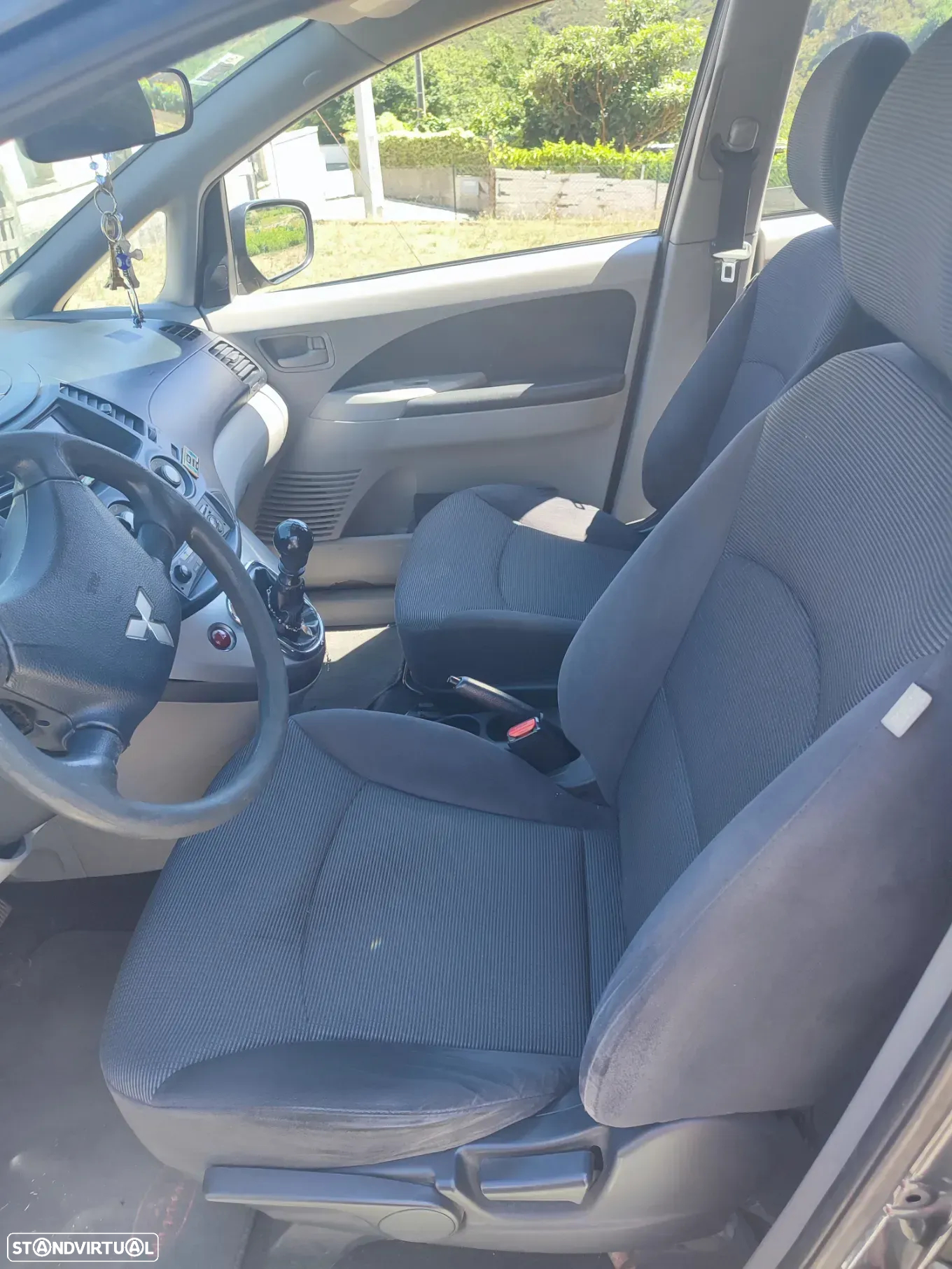 Mitsubishi Grandis 2.0 DI-D Inform - 14