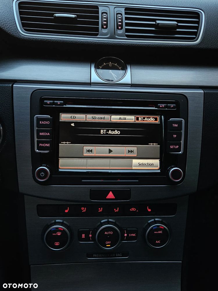Volkswagen Passat - 27