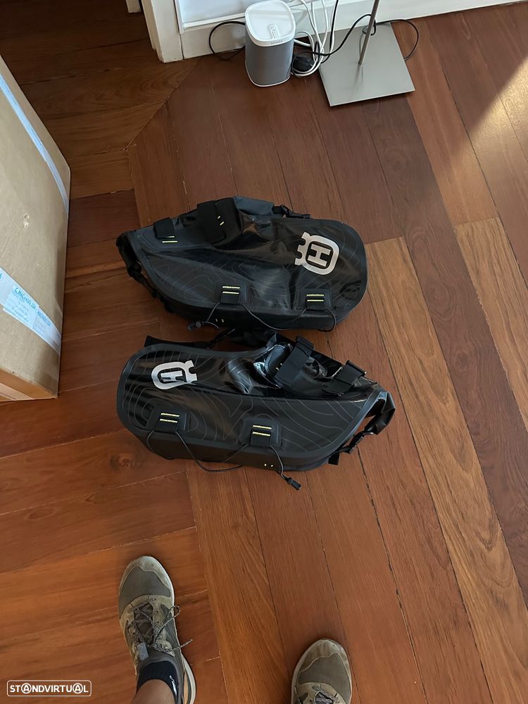 Husqvarna Norden 901 Expedition - 11