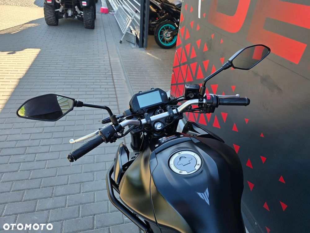 Yamaha MT - 16