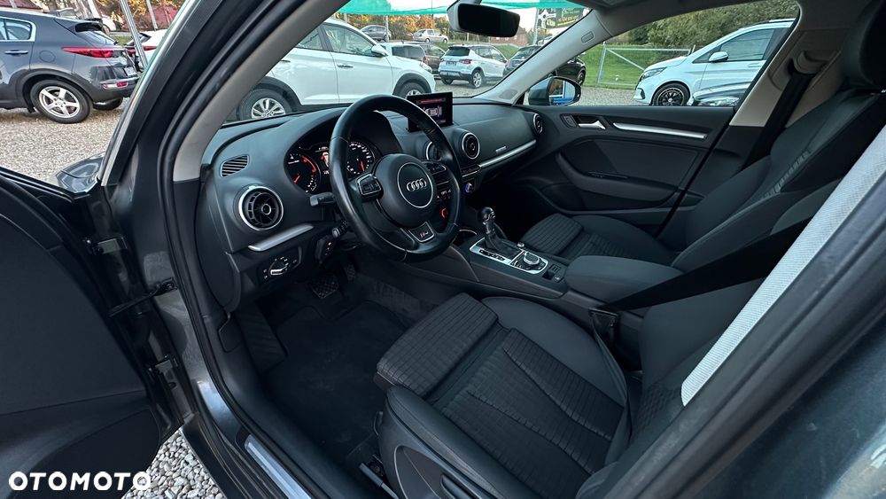 Audi A3 Sportback 2.0 TDI (clean diesel) quattro S tronic S line Sportpaket - 12