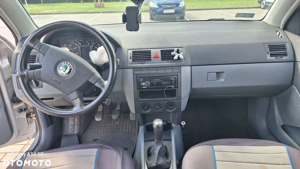 Skoda Fabia 1.4 16V Classic - 11