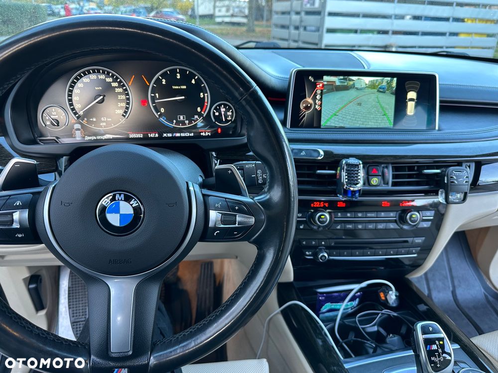 BMW X5 M M50d Sport-Aut - 33