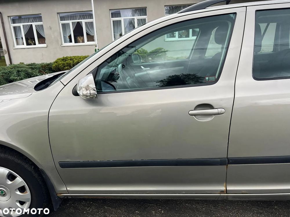 Skoda Octavia 1.6 - 21