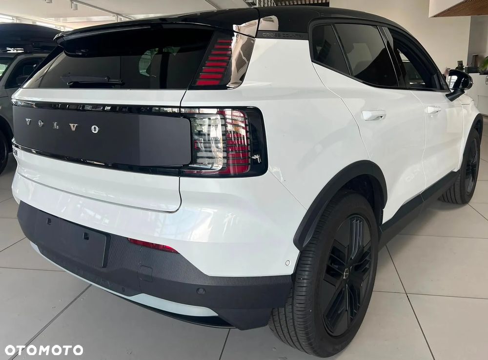Volvo EX30 69kWh Twin Motor Ultra Black Edition - 13