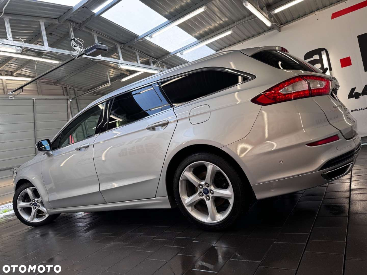 Ford Mondeo - 12