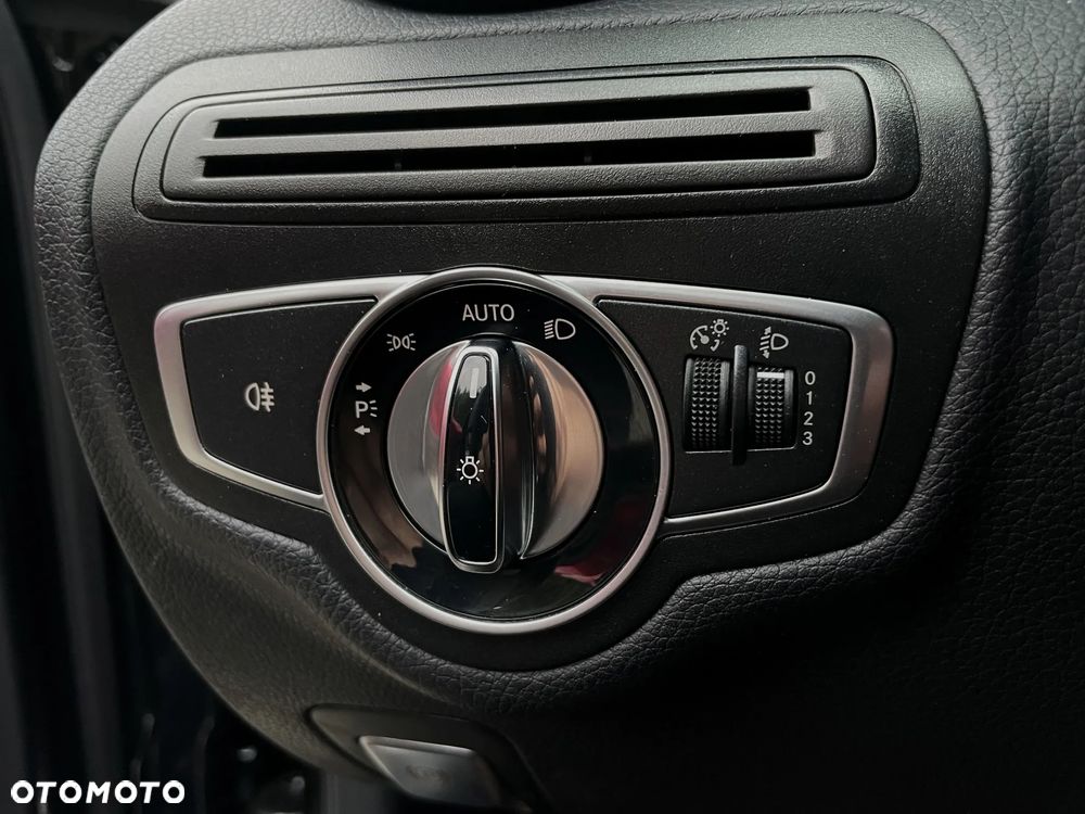 Mercedes-Benz Klasa C - 35