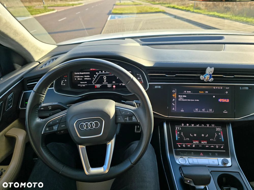 Audi Q8 SUV TFSI quattro 250 kW tiptronic S line business - 10