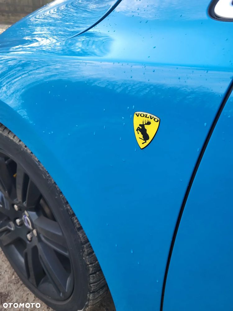 Volvo V40 D2 R Design - 10