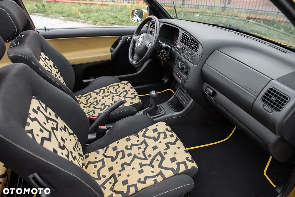 Volkswagen Golf Cabrio 1.8 Avantgarde - 20