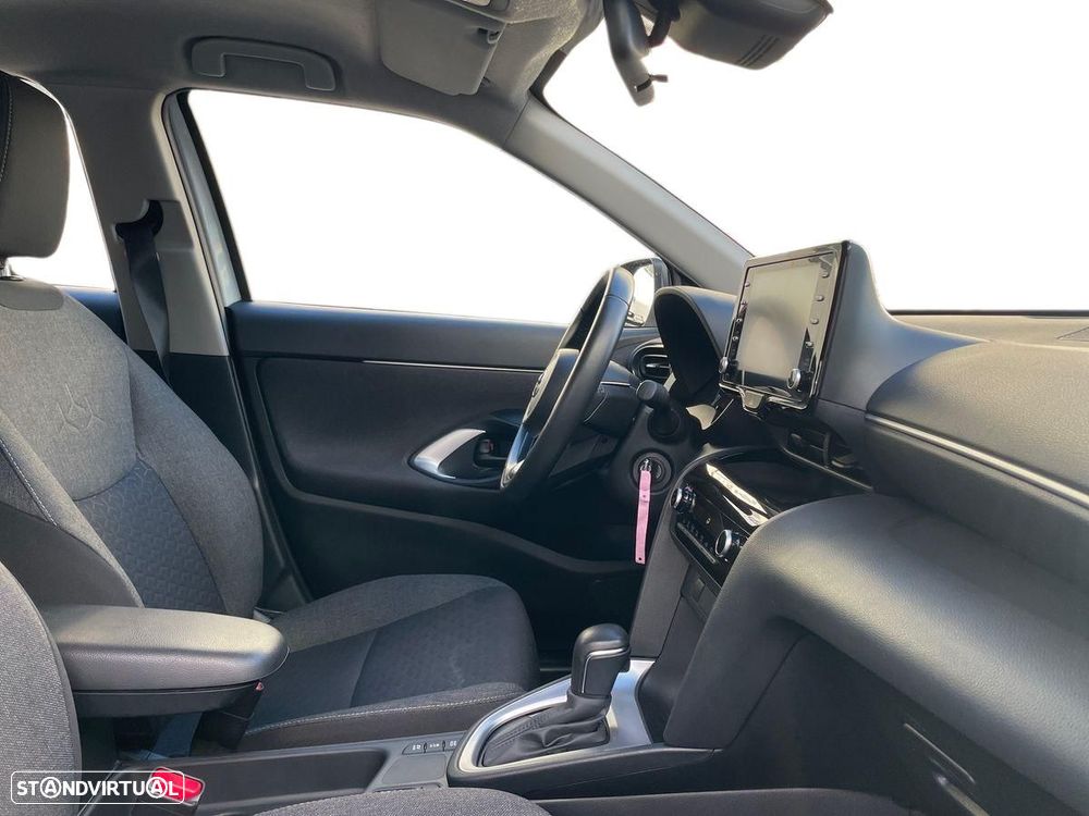 Toyota Yaris Cross 1.5 HDF Comfort Plus - 7